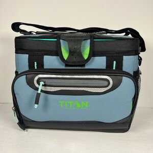 Titan Arctic Zone Men's Duffel Bag - Blue and Black